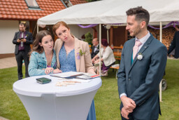 Svatba_Kamila a Jiri_Spalene Porici_FB-0372